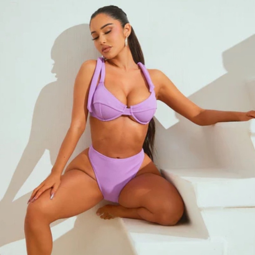 New with tags high waist underwire swimsuit Lavender Bikini Set medium